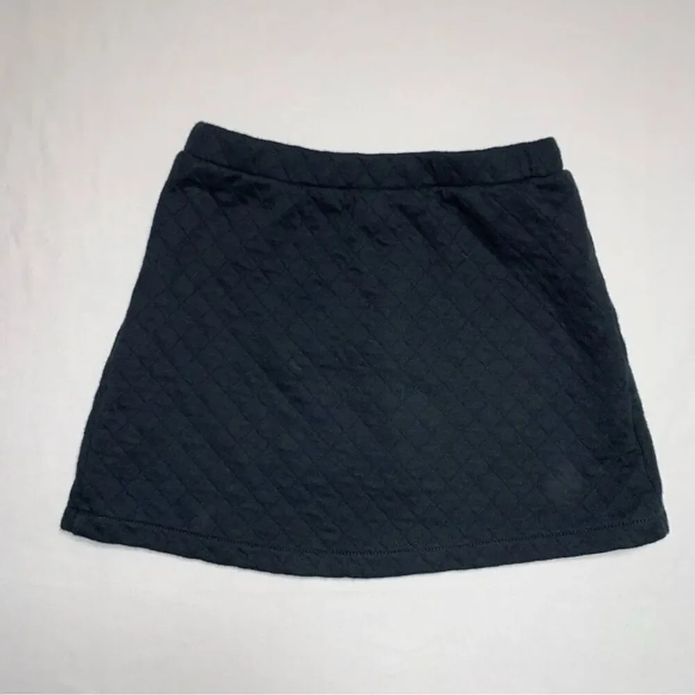 OshKosh Black Quilted Skirt Zipper Pleated Front Girl’s 7 Fall Preppy